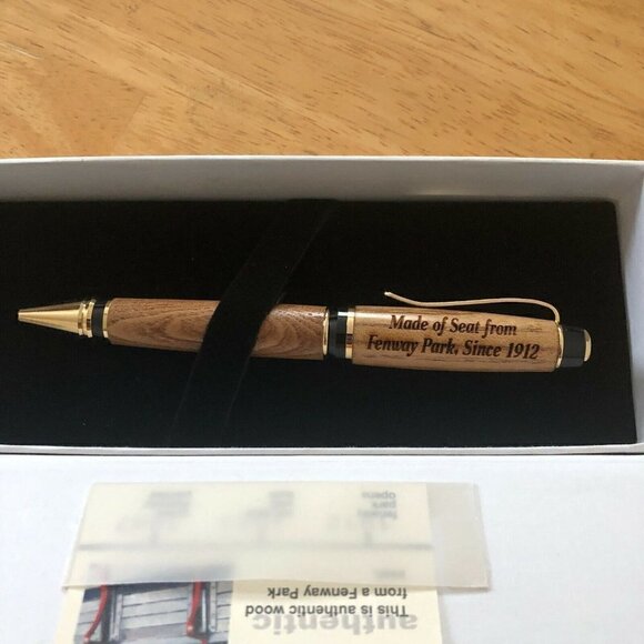 NIB Fenway RARE Stadium Boston Tokens & Coins Ballpark Seat Collectible Pen - Picture 4 of 7